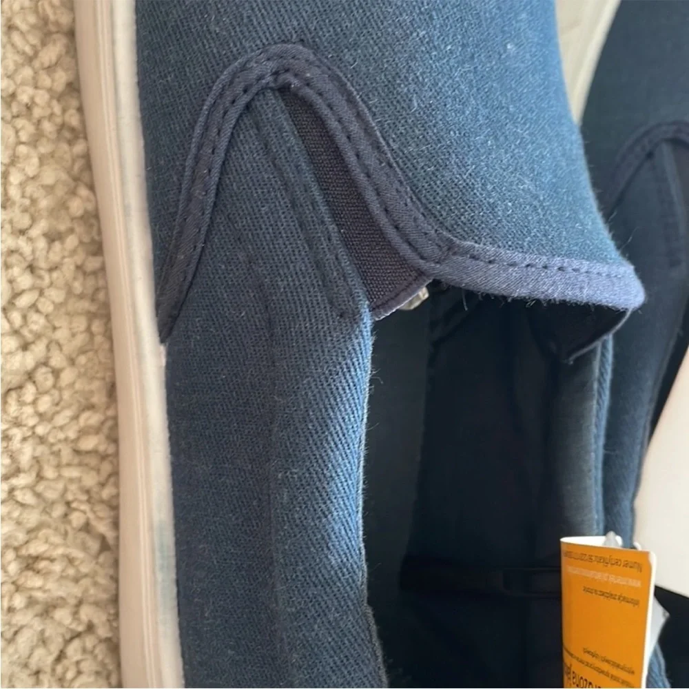 Men’s canvas shoes - Picture 9 of 11